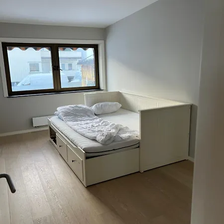 New Renovated Apartment, Superb Location And Free Parking * Drammen