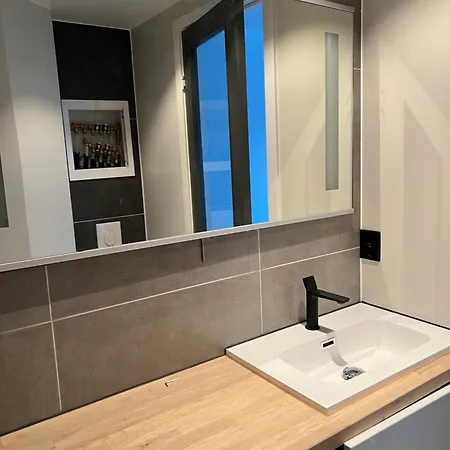 New Renovated Apartment, Superb Location And Free Parking *