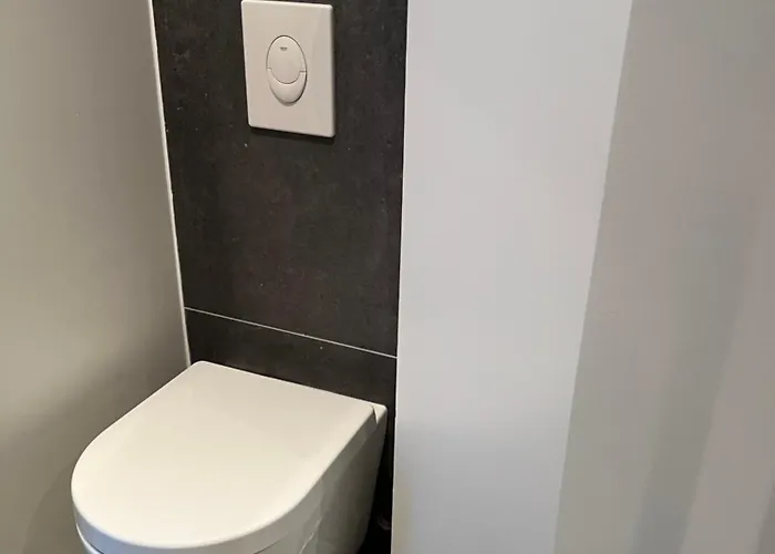 New Renovated Apartment, Superb Location And Free Parking * Drammen